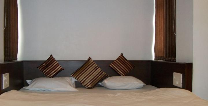 Hotel Palm View Residency Vadodara Exterior photo