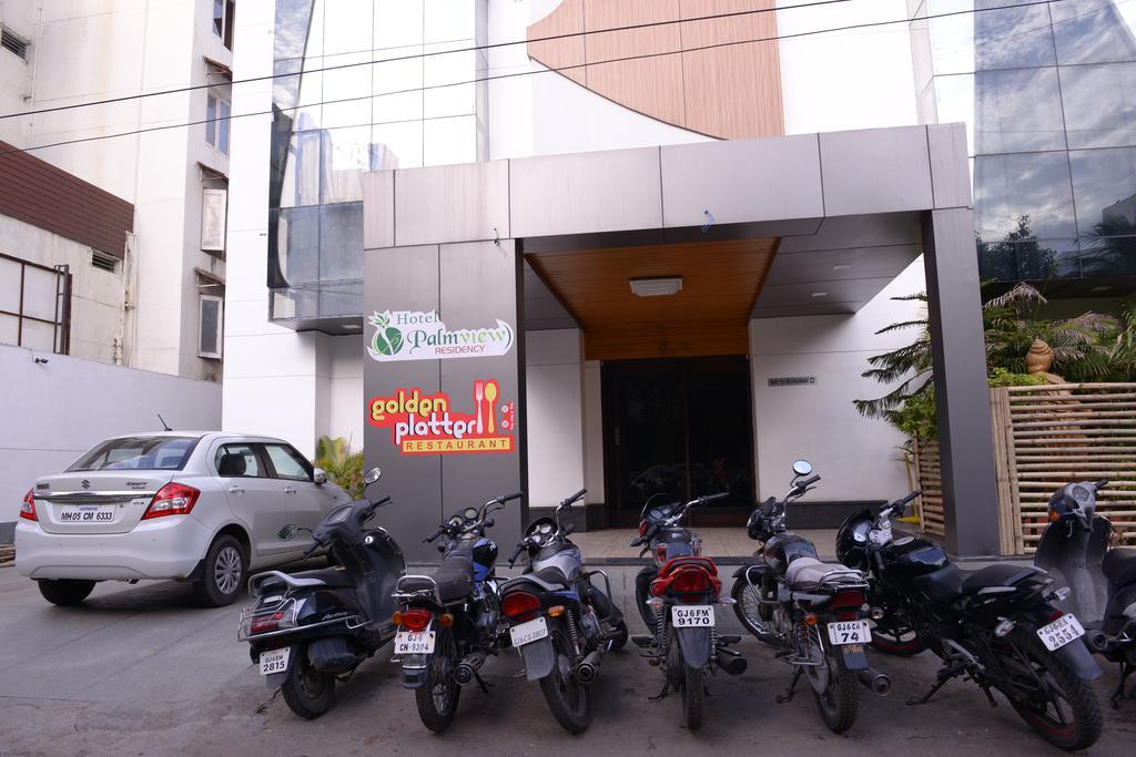 Hotel Palm View Residency Vadodara Exterior photo